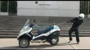 Essai Piaggio 125 MP3 Hybrid : à perfectionner ! (essai scooter 125cm3)